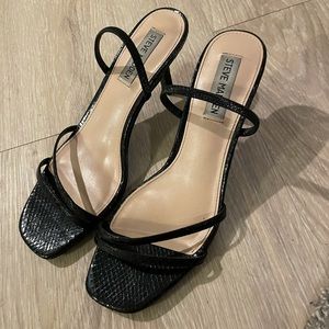 NWOT Steve Madden heels
